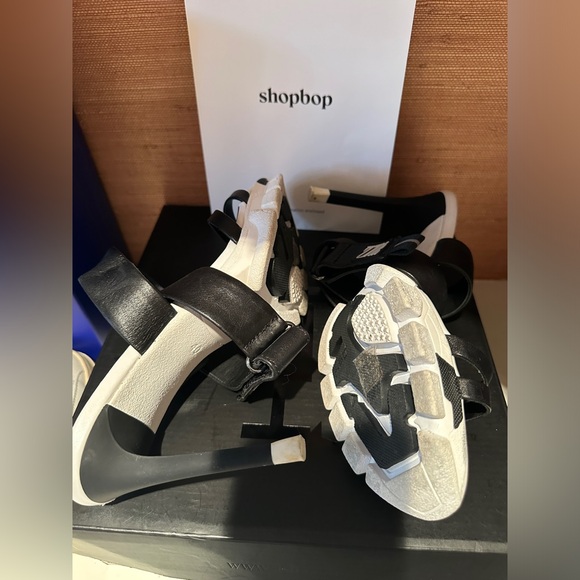 ASH lug sole sandal in size 40. - Picture 6 of 7